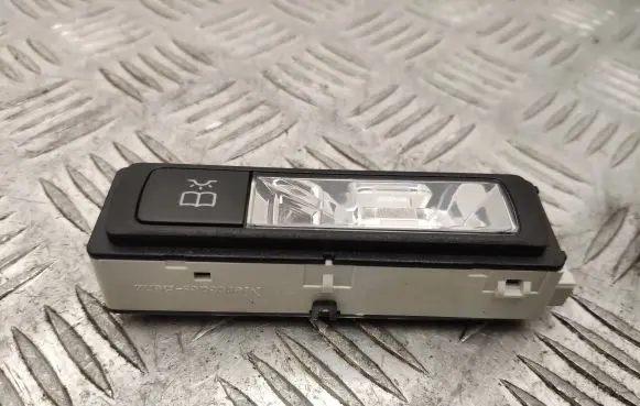 Mercedes-Benz GLC C253 Front seat light A0009068905