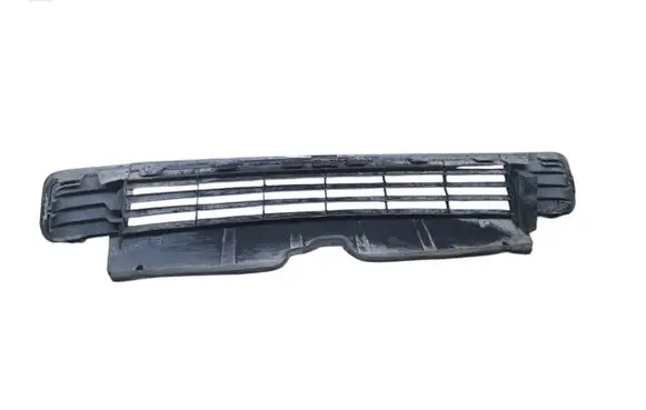 Toyota Prius (XW30) Front bumper lower grill