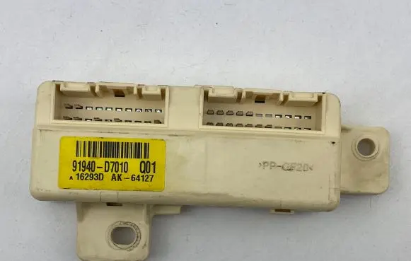 KIA Sportage Fuse box set 91940D7010 16293D AK64127