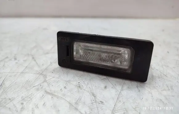 Audi Q5 SQ5 Number plate light 8T0943021