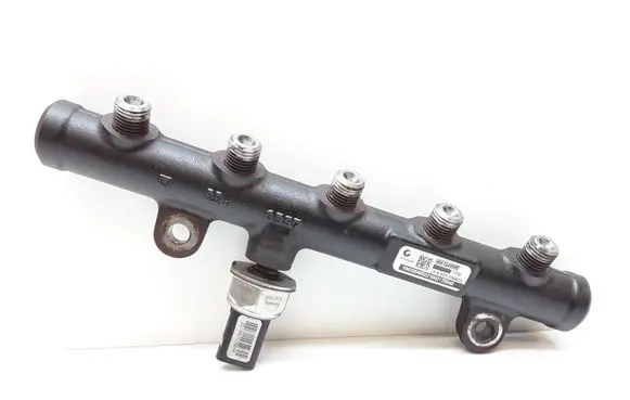 Volvo V70 Fuel main line pipe 9681649580
