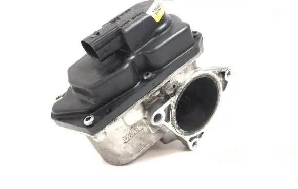 Volkswagen PASSAT B6 Throttle valve 03L131501G M8656