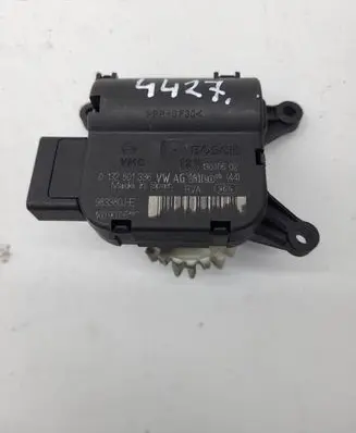 Volkswagen Caddy Air flap motor/actuator 0132801336 1K0907511C
