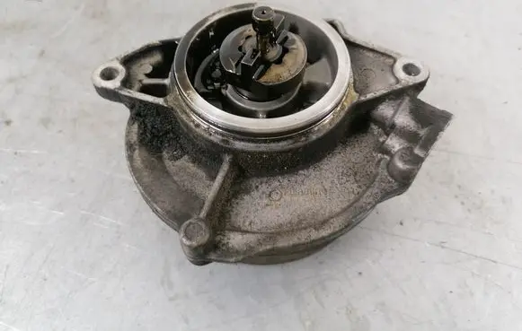 Audi A6 Allroad C6 Vacuum pump 06T165 057145100AC