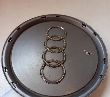Audi A4 S4 B5 8D Original wheel cap 8L0601165D