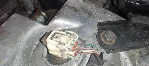 Toyota Avensis Verso Fuel injector 4KONTAKTU