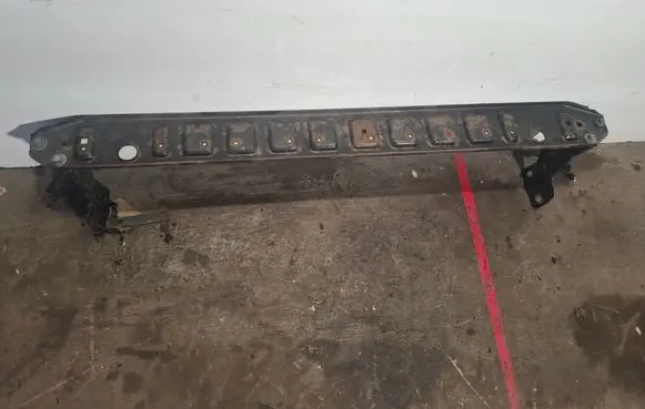 Volvo V60 Bottom radiator support slam panel 