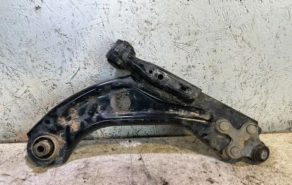 Peugeot Partner III Front lower control arm/wishbone
