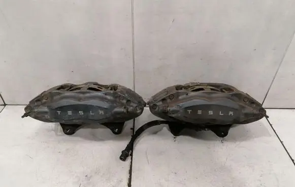 Tesla Model X Front brake caliper 100779400C 100779500C