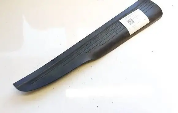Mercedes-Benz E W211 Rear sill trim cover A2116800535