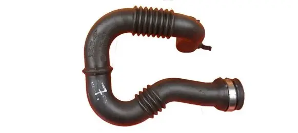 Opel Vivaro Intercooler hose/pipe 8201068612 M9R786