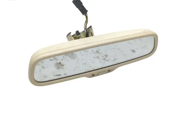 Rear view mirror (interior)