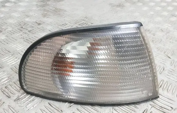 Audi A4 S4 B5 8D Front indicator light 