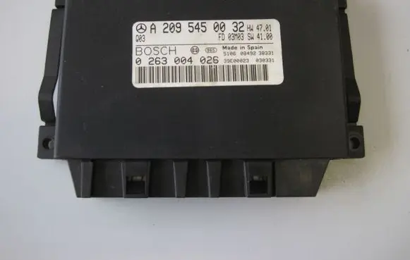 Mercedes-Benz C W203 Parking PDC control unit/module A2095450032