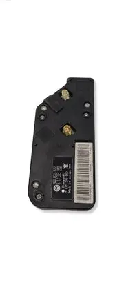 Volkswagen Eos Aerial antenna amplifier 1Q0035577 617310060