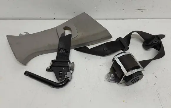 BMW 5 F10 F11 Front seatbelt 608532600D 610126200B 6153833000D