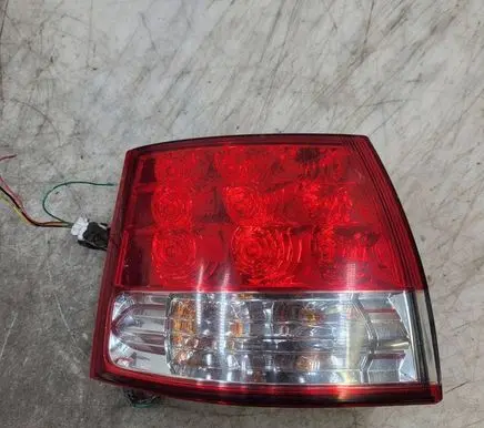 Citroen C-Crosser Rear/tail lights 22087920