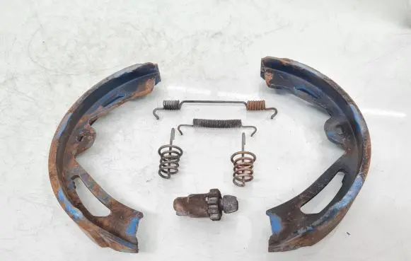 Porsche Taycan 9J1 Handbrake/parking brake pads 