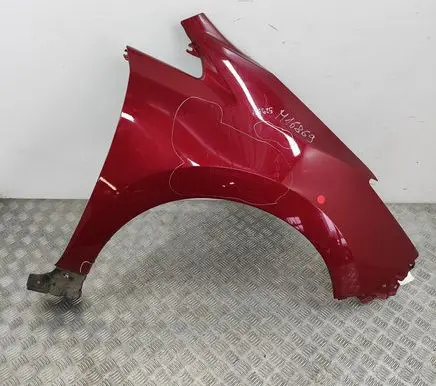 Nissan Leaf II (ZE1) Fender F31005SHMA
