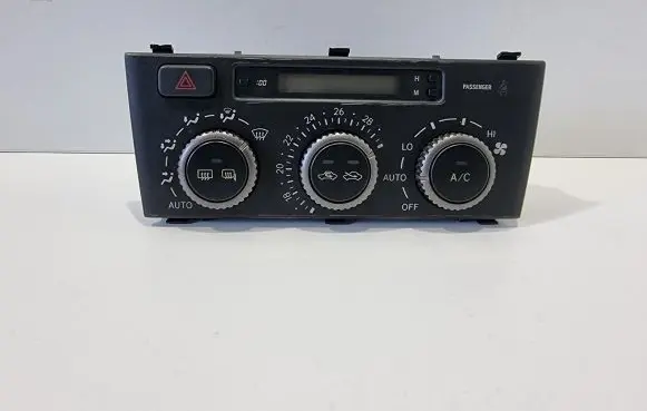 Lexus IS 200-300 Climate control unit 8865053060