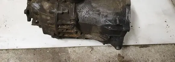 Volkswagen II LT Manual 5 speed gearbox 000300043A G006 017318