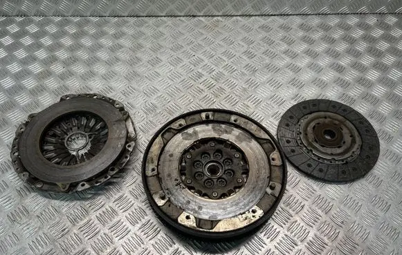 BMW X1 E84 Clutch set kit 1240523