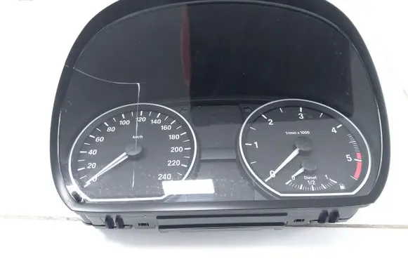 BMW 1 E81 E87 Speedometer (instrument cluster) 1041568