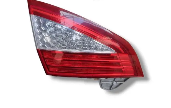 Ford Mondeo MK IV Tailgate rear/tail lights 7S71-13A603-A