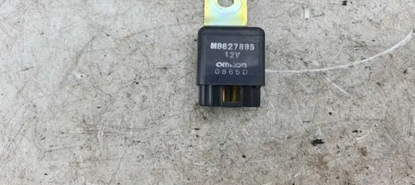 Mitsubishi Pajero Other relay MB627895 0865D