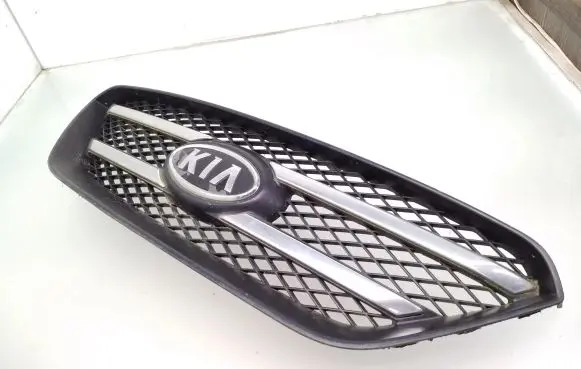 KIA Carens II Front grill 8638010000