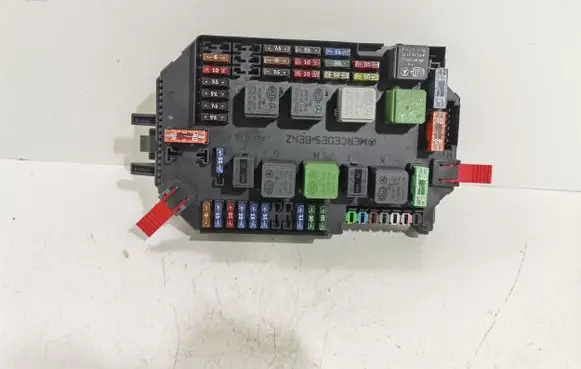 Mercedes-Benz S W221 Fuse box set A2215406250