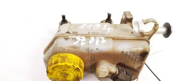 Skoda Roomster (5J) Brake fluid reservoir