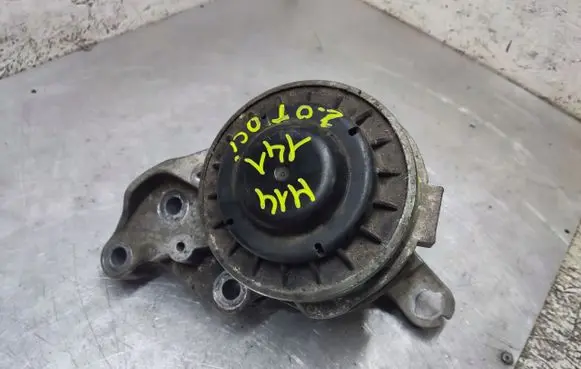 Ford Mondeo MK V Engine mount vacuum valve 