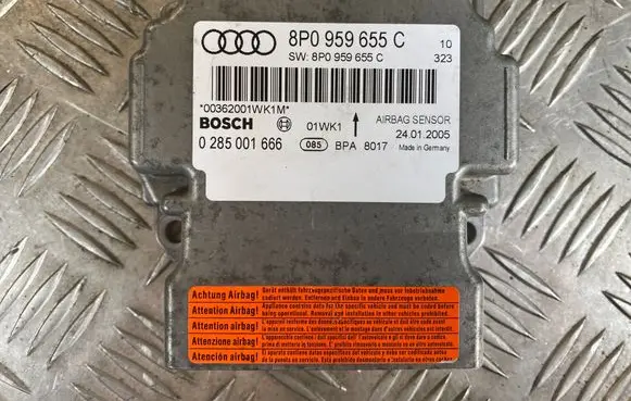 Audi A3 S3 8P Airbag control unit/module 8P0959655C 0285001666