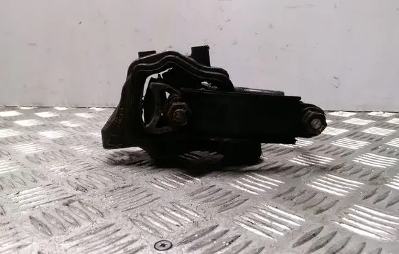 Volvo S80 Engine mount bracket 6G926P082LB TR8070M10