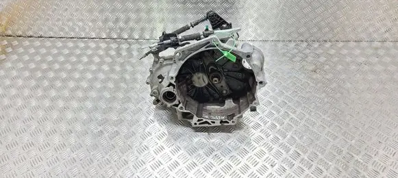 Volkswagen T-Cross Manual 5 speed gearbox S27698454 UFC