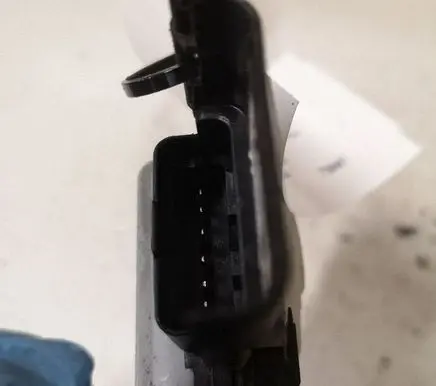 Peugeot 508 Rear door lock 851927