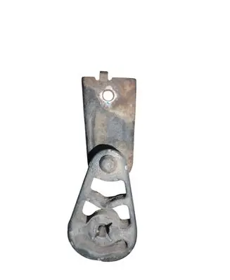 BMW X5 E70 Muffler mount bracket/holder 7568777