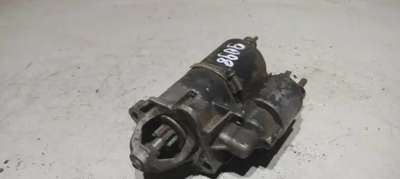 Volkswagen Golf IV Starter motor 0331303162