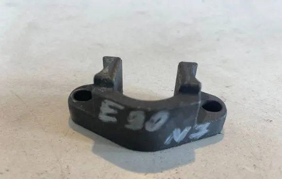 BMW 3 E90 E91 Fuel Injector clamp holder