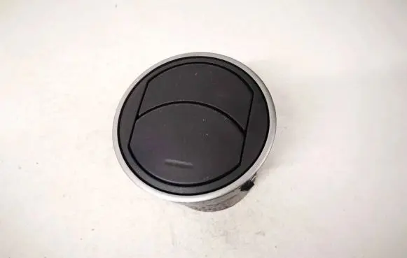 Mazda 3 II Dash center air vent grill bbm464730