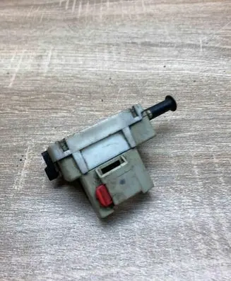Dodge Caliber Brake pedal sensor switch 56045043AG