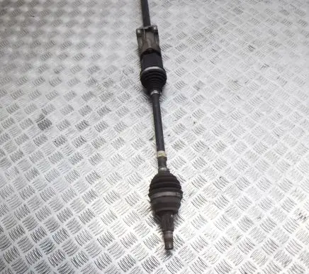Maserati Ghibli Front driveshaft 06700070770