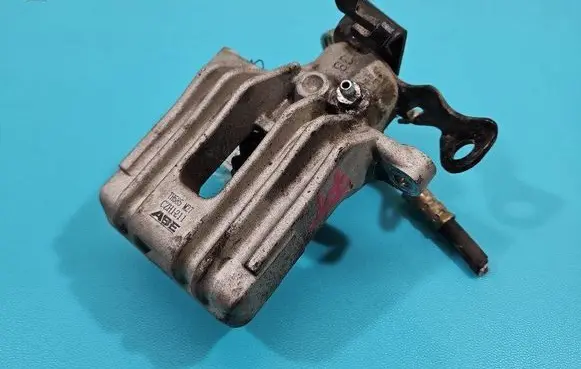 Rear brake caliper
