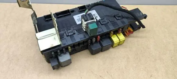Mercedes-Benz CLK A209 C209 Fuse module 2095450301