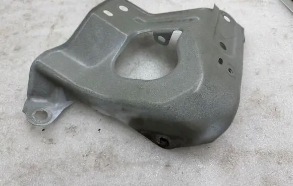 Tesla Model Y Fender mounting bracket 148749200A 1487492