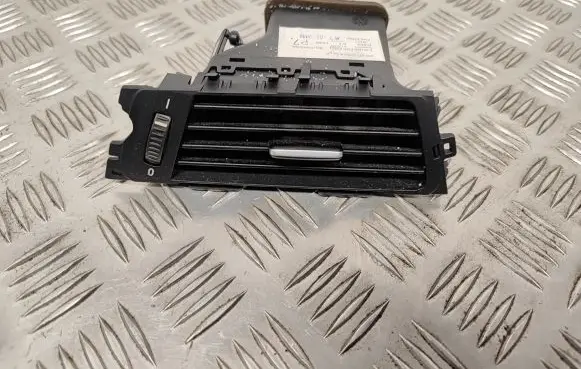 BMW 3 E90 E91 Dashboard side air vent grill/cover trim 9130459