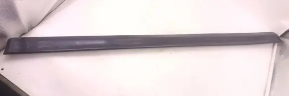 Volkswagen PASSAT B4 Front door trim (molding) 3A0853516A 3516A