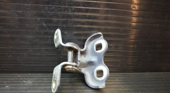 Front door upper hinge