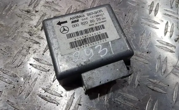 Mercedes-Benz C W202 Airbag control unit/module 0008208026 12198401